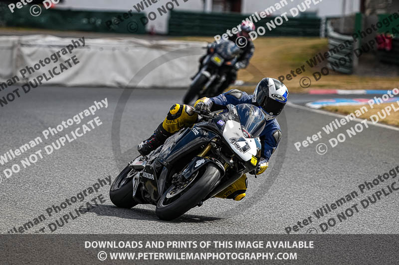 enduro digital images;event digital images;eventdigitalimages;mallory park;mallory park photographs;mallory park trackday;mallory park trackday photographs;no limits trackdays;peter wileman photography;racing digital images;trackday digital images;trackday photos